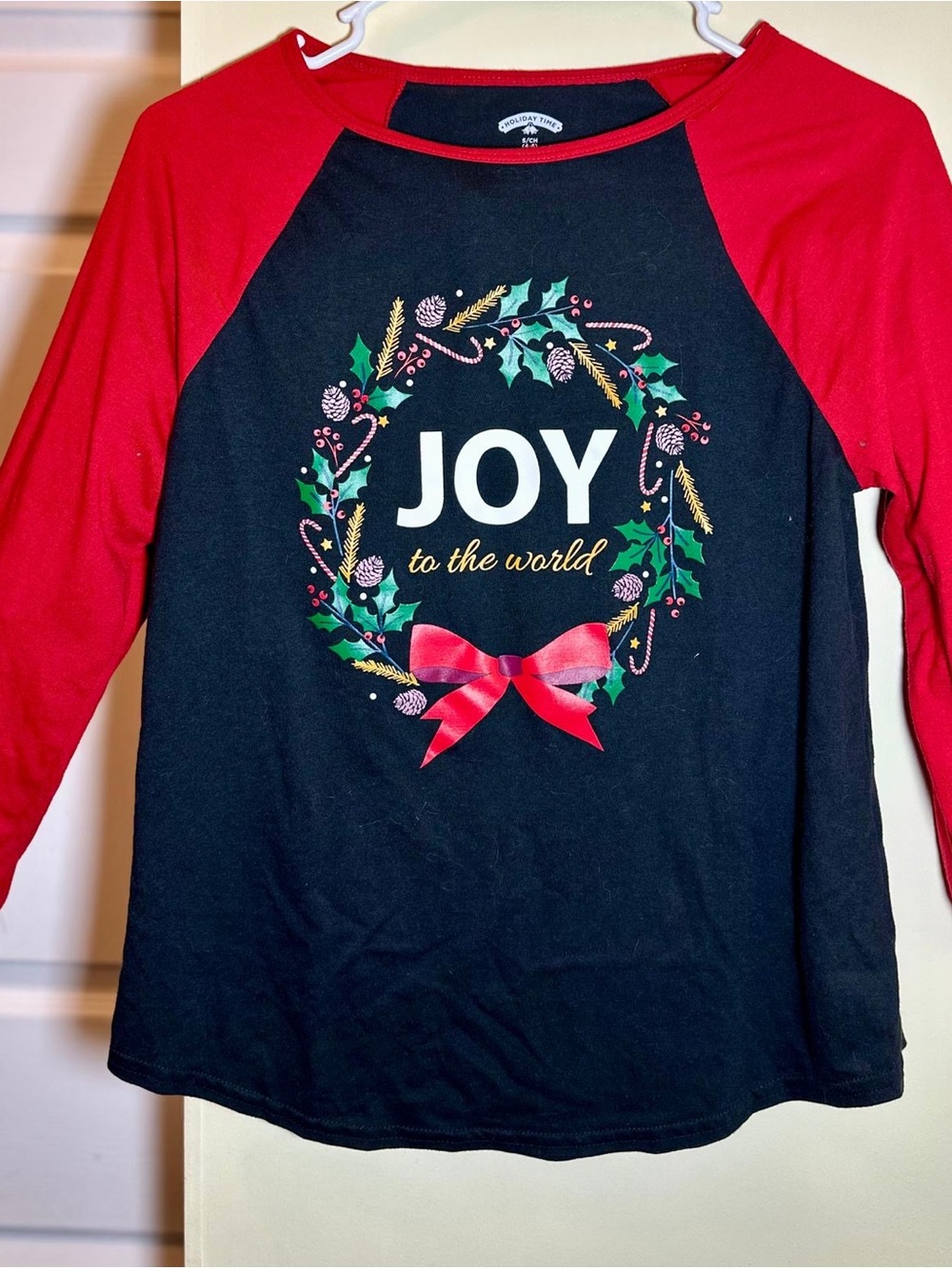 Women’s Small Christmas Holiday T-Shirt Bundle